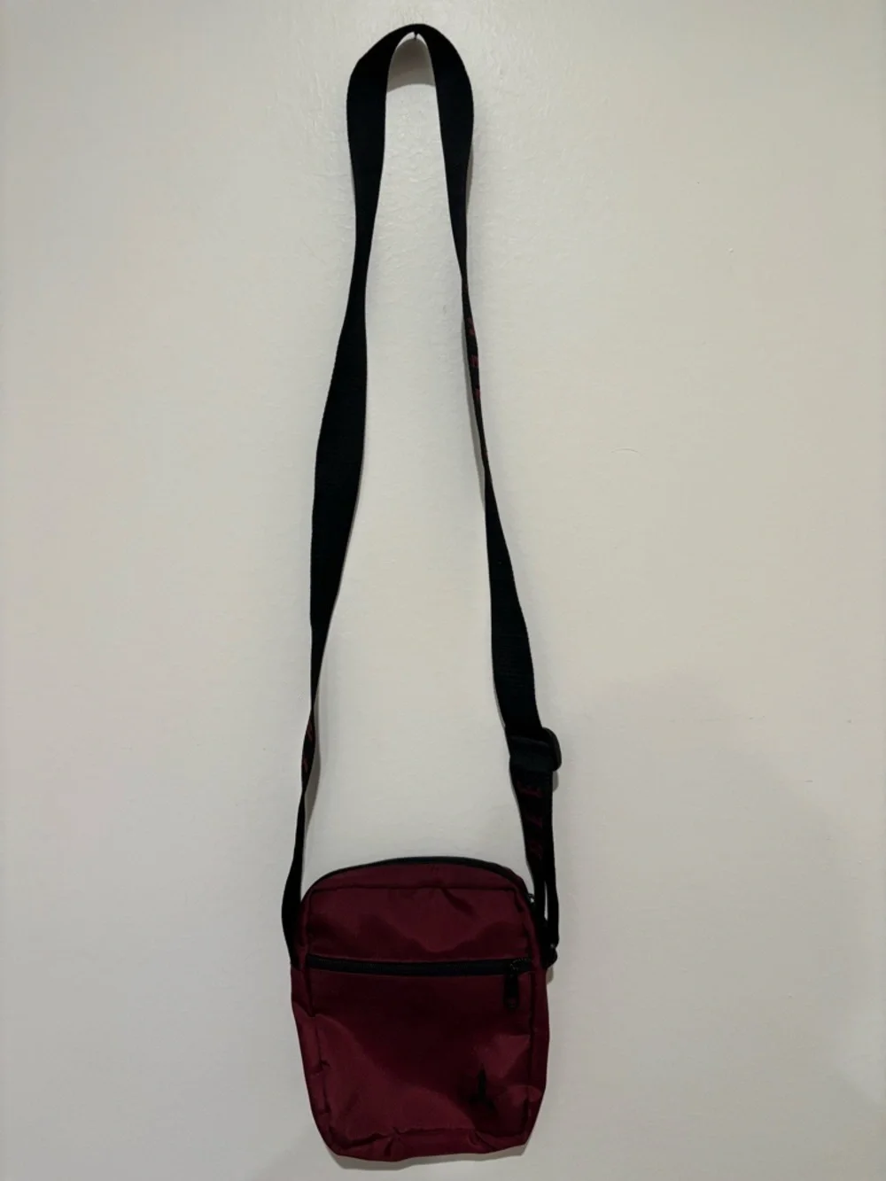 Jeffree Star Crossbody Shoulder Bag - Burgundy